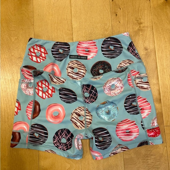 Muscles and Donuts athletic shorts sz L blue - Picture 4 of 6